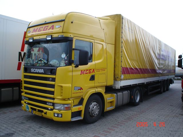 Scania-124-L-420-Mega-AKovacs-171205-01-HUN.jpg