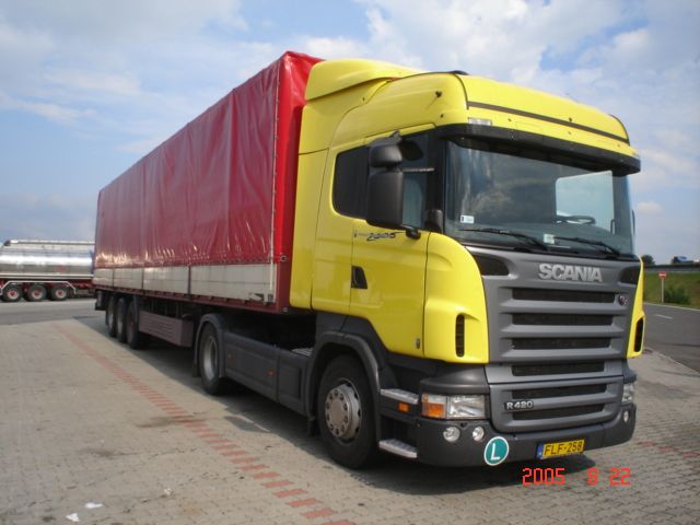 Scania-R-420-gelb-Kovacs-051005-01-HUN.jpg