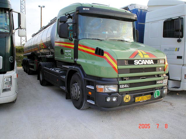 Scania124-L-420-Steiner-Kovacs-Andras-080705-01-HUN.jpg