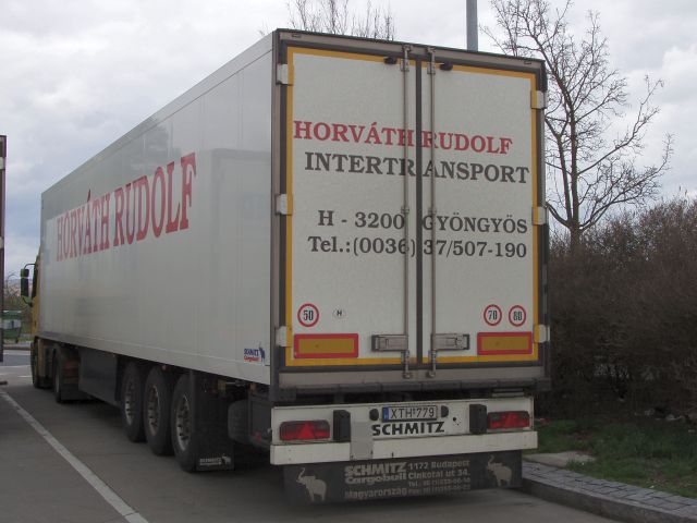 MB-Actros-1844-MP2-Horvath-Holz-200406-02-HUN.jpg