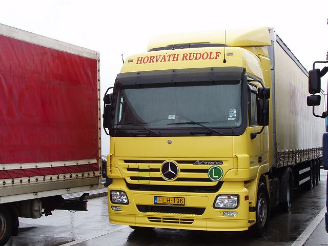 MB-Actros-1844-MP2-Horvath-Holz.200406-01-HUN.jpg