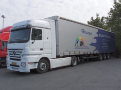 MB-Actros-1844-MP2-weiss-Holz-170605-01-HUN