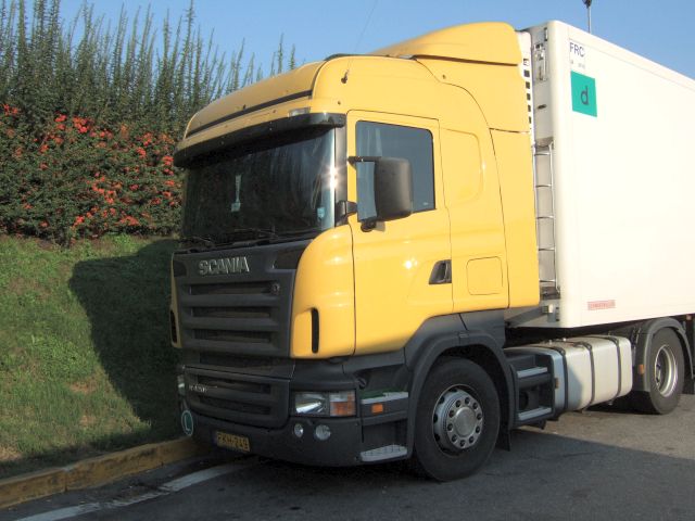 Scania-R-420-gelb-Fustinoni-311005-01-HUN.jpg - G. Fustinoni
