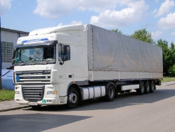 BY-DAF-XF-105410-weiss-DS-201209-01
