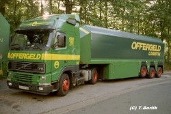 Volvo-FH12-Offergeld-Borlik-181208-01