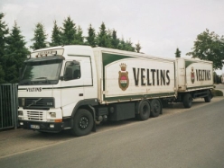 Volvo-FH12-Veltins-Uhl-120904-2