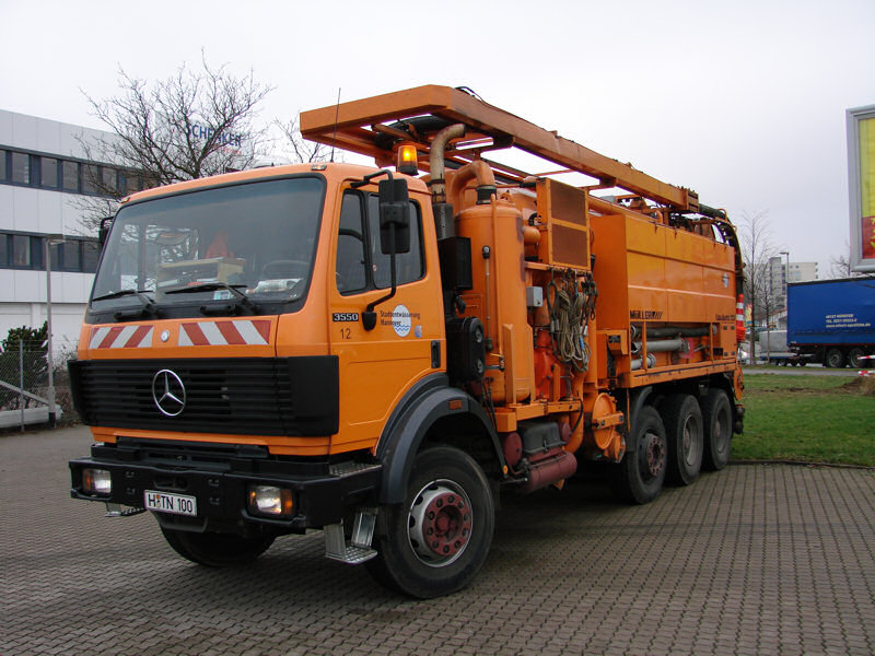MB-SK-3550-orange-Weddy-020907-01.jpg - Clemens WEddy