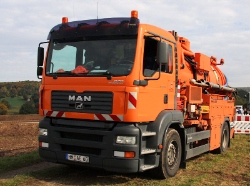 MAN-TGA-18310-M-D20-orange-Schwarzer-131008-01