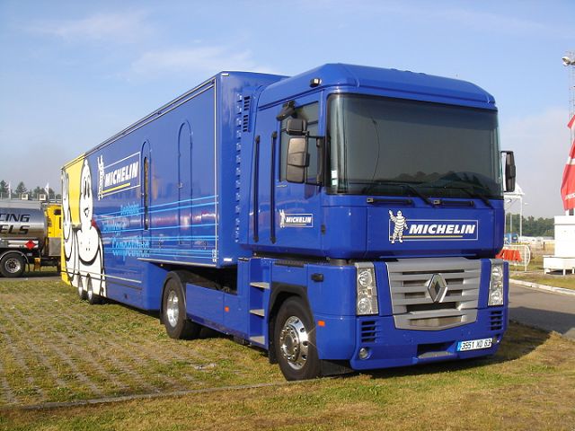 Renault-Magnum-Michelin-Strauch-080705-01.jpg