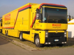 Renault-Magnum-Pirelli-Strauch-080705-01