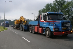 Scania-143-E-van-Elk-Holz-020709-01
