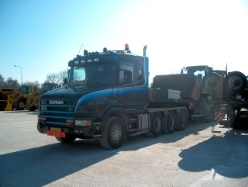Scania-144-G-530-schwarz-vNispen-230307-01