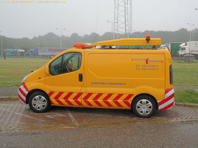 Renault-Trafic-BF-Knarren-100807-02.jpg