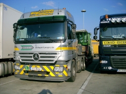 MB-Actros-MP2-2546-Geser-Mittendorf-181209-02
