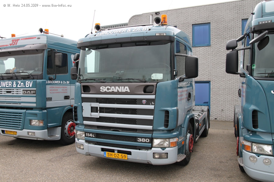 Scania-114-L-380-Brouwer-280609-01.jpg