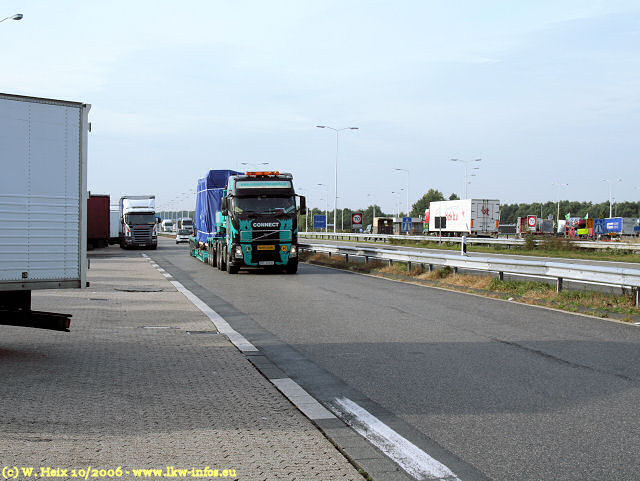 Volvo-FH12-500-Connect-251006-04.jpg