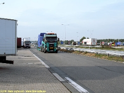 Volvo-FH12-500-Connect-251006-04