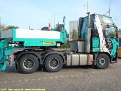Volvo-FH12-500-Connect-251006-23