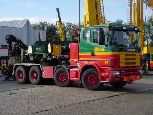 Scania-144-G-530-DDM-PvUrk-110505-03.jpg - Piet van Urk