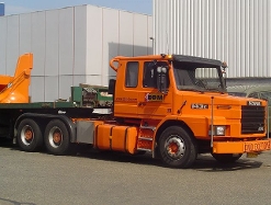 Scania-143-E-420-DDM-deKoning-020505-04