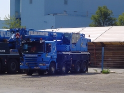 Scania-P-380+LTF-40-Felbermayr-Gilligsberger-020807-01