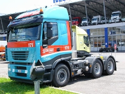 Iveco-Stralis-AS-440-S-56-Gruber-Gelain-110707-02-IT