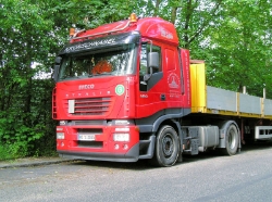 Iveco-Stralis-AS-440-S-48-Kronschnabel-Hensing-140407-01