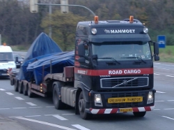 Volvo-FH12-Mammoet-Rolf-241205-01