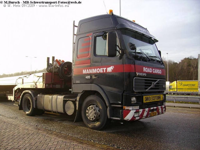 Volvo-FH12-420-Mammoet-Bursch-270207-01.jpg