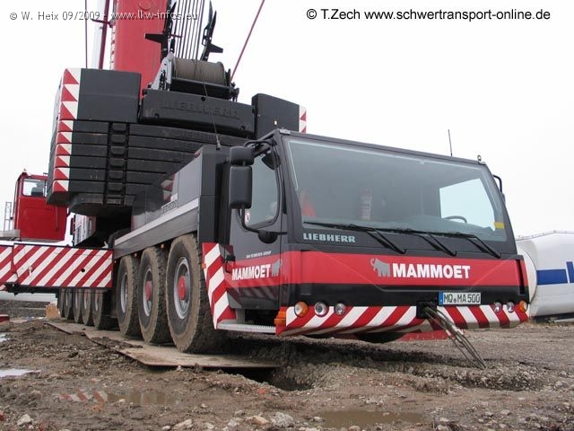 Liebherr-LTM-1500-8-1-Mammoet-Zech-221205-18.jpg - Tony Zech