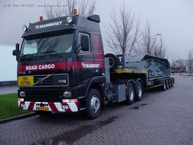 Volvo-FH16-520-Mammoet-PvUrk-120505-02.jpg - Piet van Urk