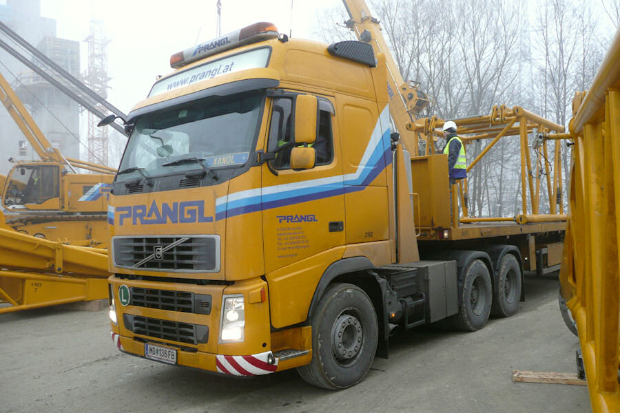 Volvo-FH-Prangl-Vorechovsky-250210-02.jpg - Jaroslav Vorechovsky