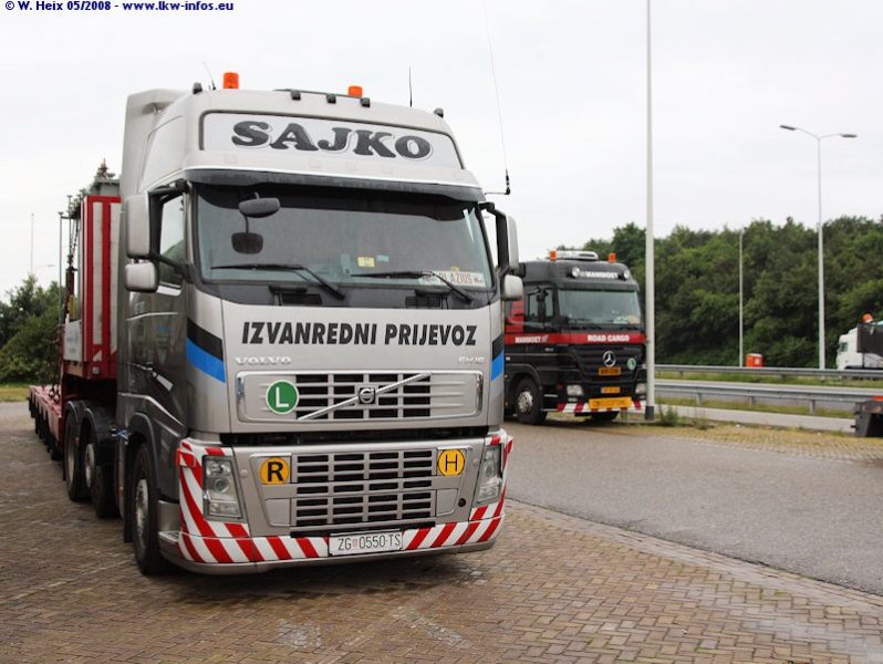 Volvo-FH16-580-Sajko-270608-01.jpg