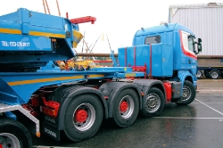 Scania-R-500-blau-rot-051008-08