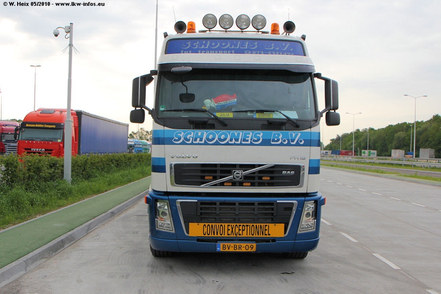 Volvo-FH16-660-Schoones-260510-03.jpg