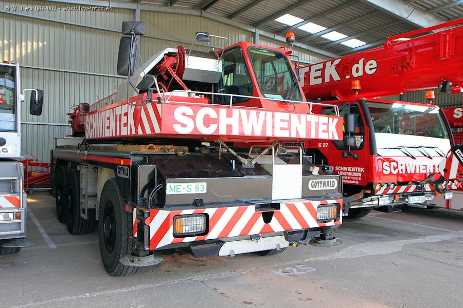 Gottwald-AMK-51-Schwientek-300809-01.jpg