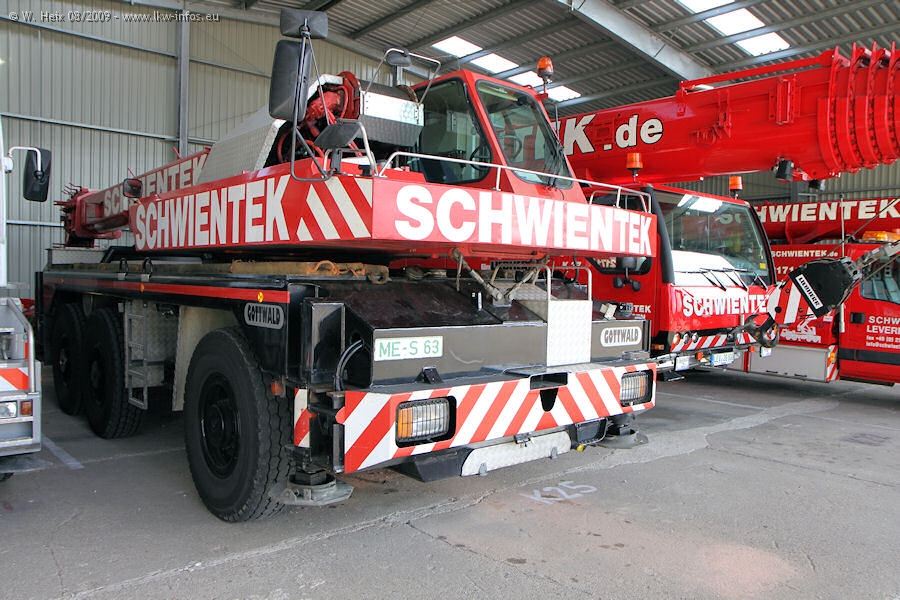 Gottwald-AMK-51-Schwientek-300809-09.jpg