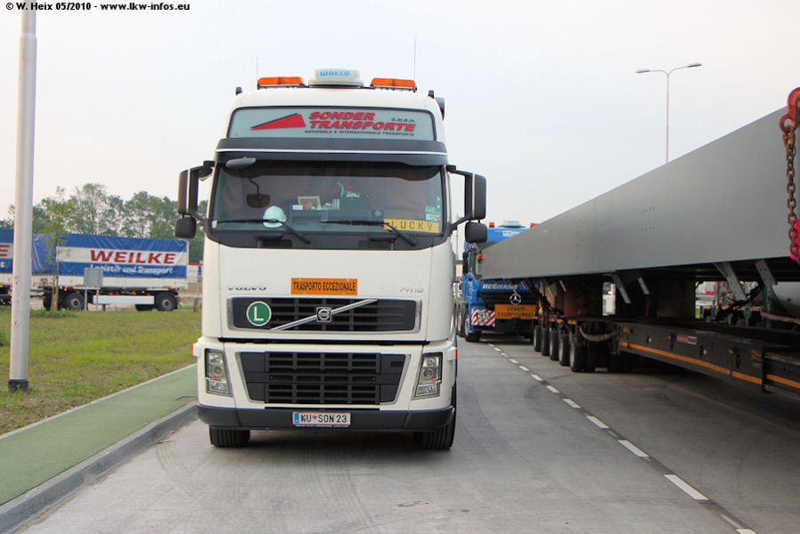 Volvo-FH16-660-Sondertransporte-270510-04.jpg