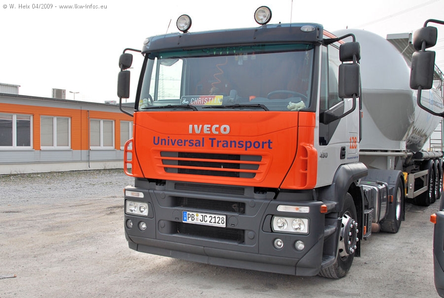 Iveco-Stralis-AT-440-S-43-128-Universal-040409-05.jpg