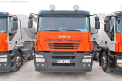 Iveco-Stralis-AT-440-S-43-129-Universal-040409-02