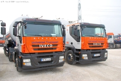 Iveco-Stralis-AT-II-440-S-45-159-Universal-040409-01