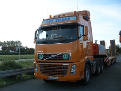 Volvo-FH16-660-UPI-Holz-040209-01