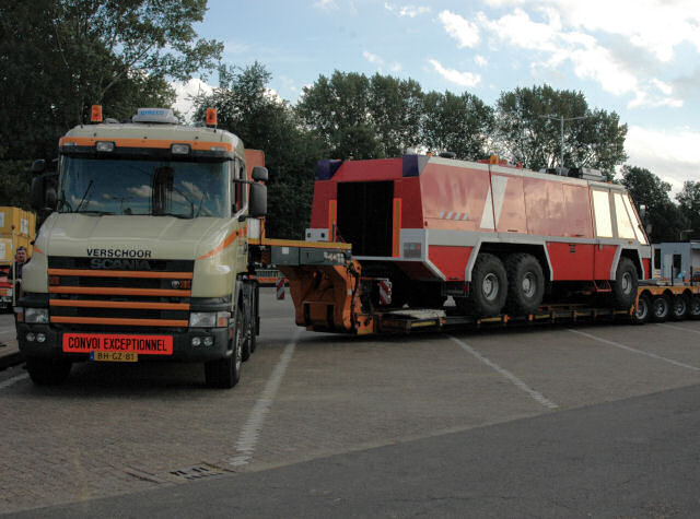 Scania-4er-Verschoor-AvUrk-271106-01.jpg - Arie van Urk