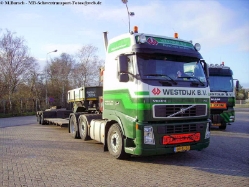 Volvo-FH-Westdijk-Bursch-130407-02