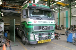 Volvo-FH12-460-Westdijk-280609-01