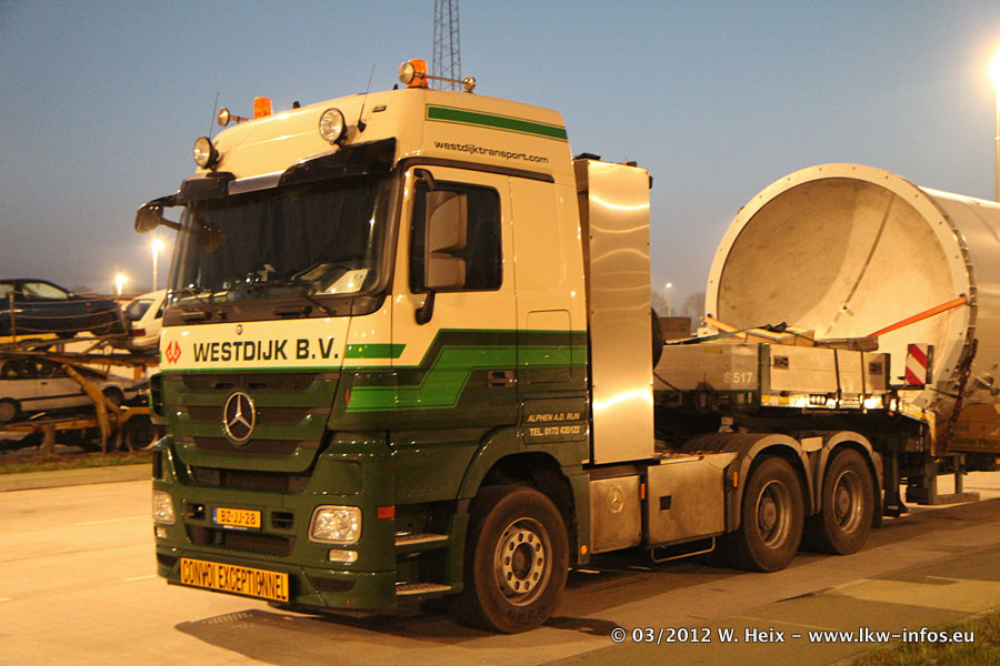 MB-Actros-3-3351-Westdijk-160312-02.jpg