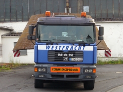 MAN-F2000-Evo-26464-Westfracht-Nevelsteen-040309-02