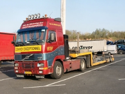 Volvo-FH12-vdWetering-Holz-260506-01
