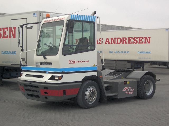 Terberg-Terminal-Truck-Andresen-Stober-240406-03-DK.jpg