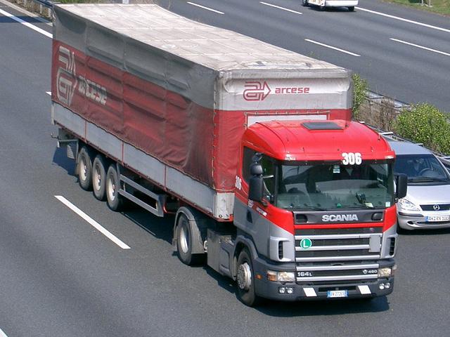 Scania-164-L-480-Arcese-Szy-180404-3.jpg - Trucker Jack